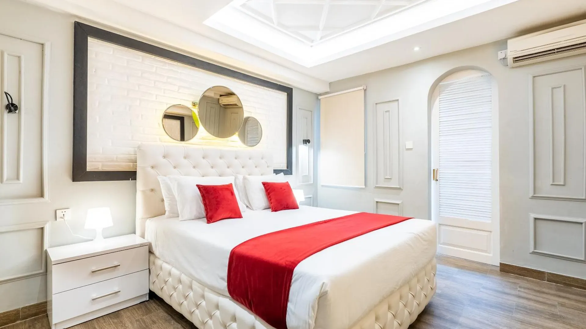 Luxury Villa Belvedere Bali In Seminiak Legian